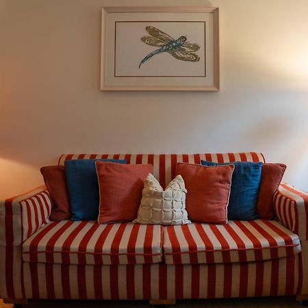 Ferienwohnung The Roost Westport Exterior foto