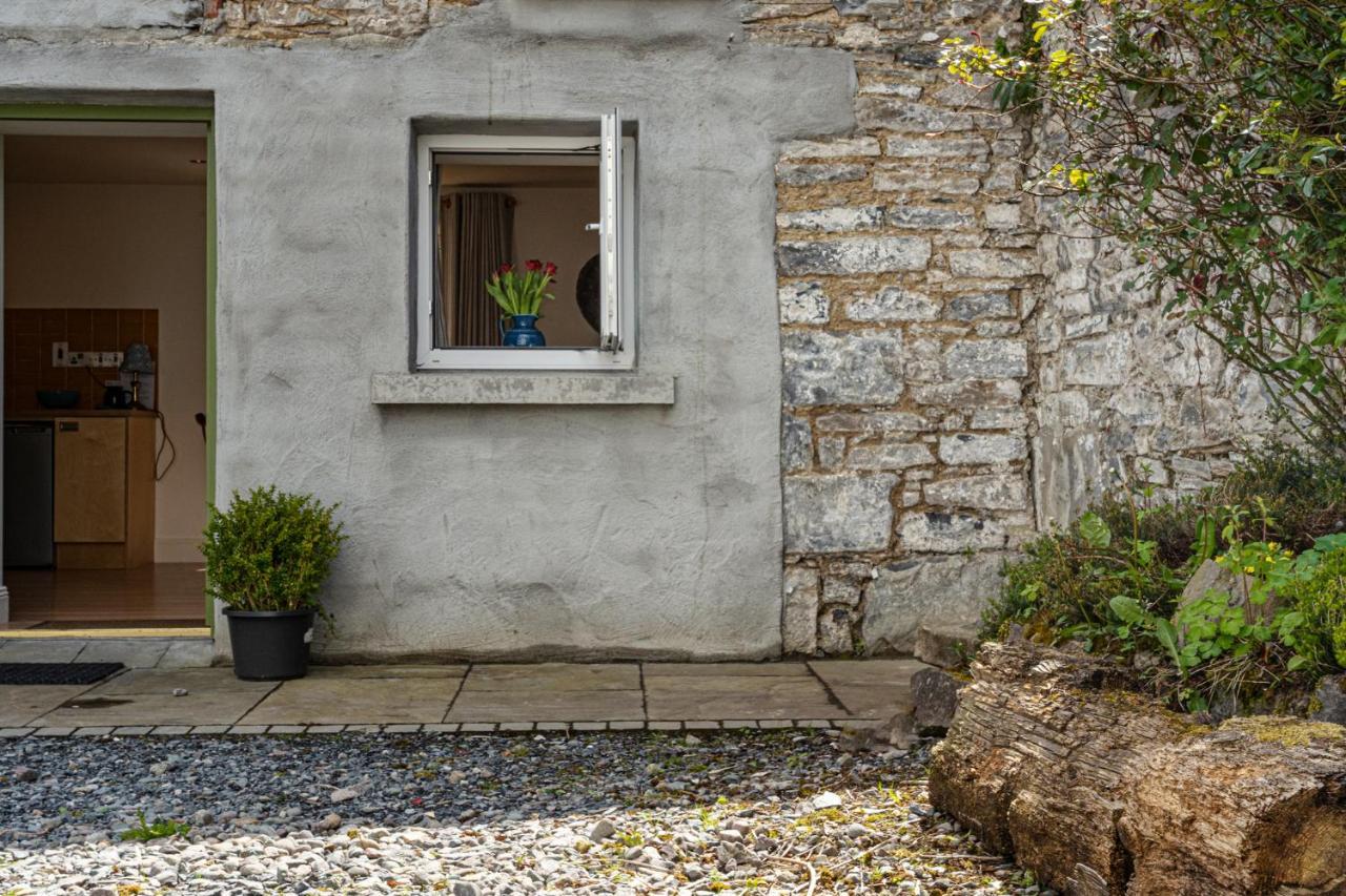 Ferienwohnung The Roost Westport Exterior foto